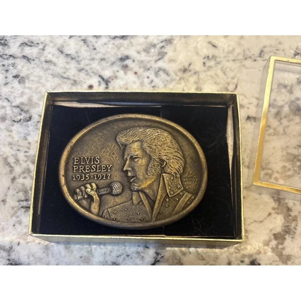 Elvis Presley Belt Buckle First Edition Memorial Commemorative Vintage 1935-1977